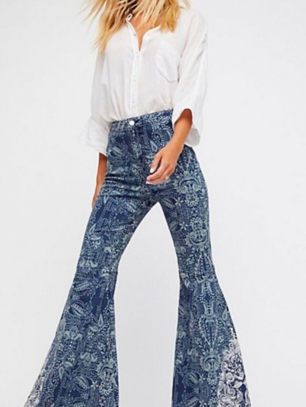 Free People Printed Flared Jeans Size 28